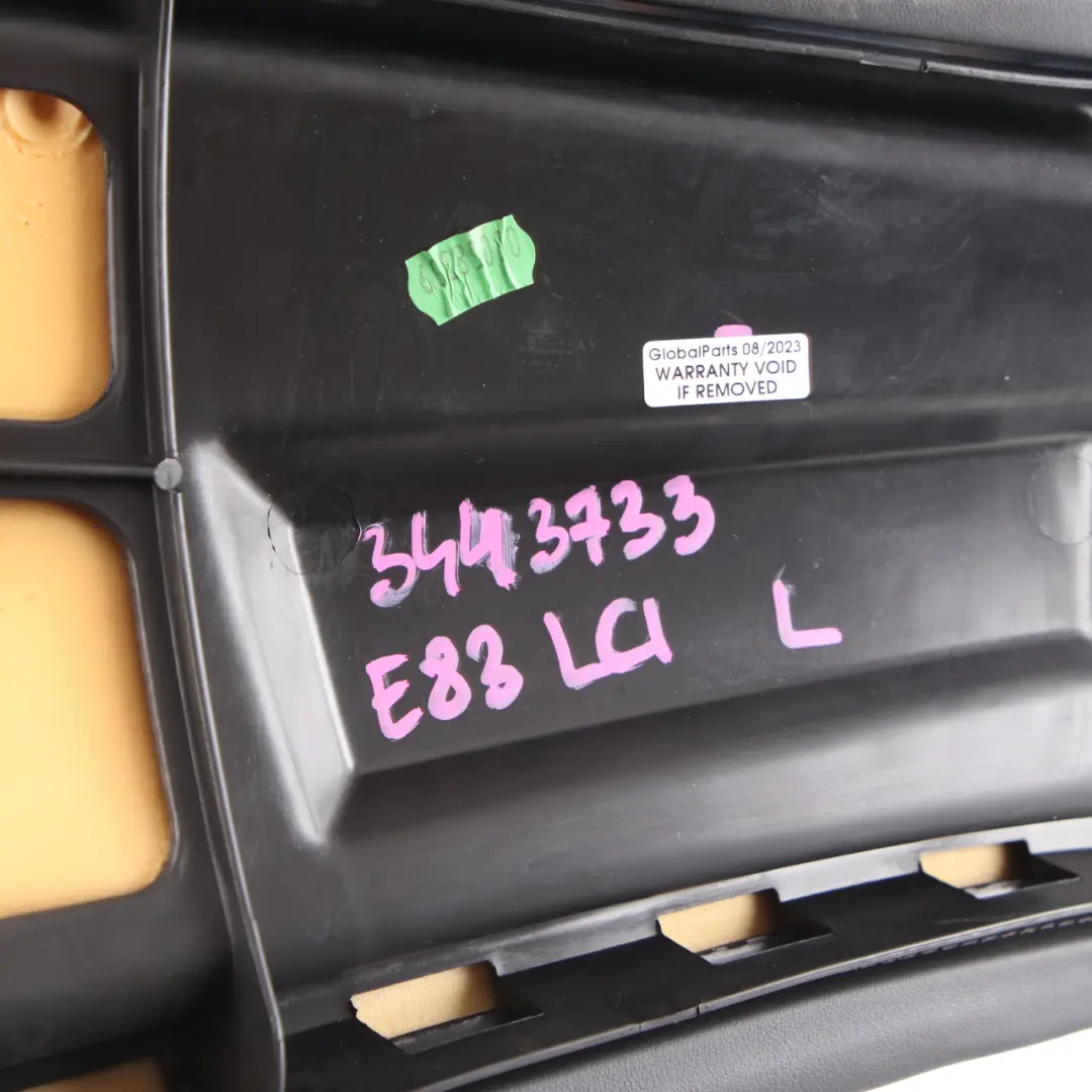 Lateral Panel Rear Seat Left N/S Finisher Cover Black Leather to BMW X3 E83 LCI with Part number 3443733 BMW X3 E83 LCI Lateral Panel Rear Seat Left N/S Finisher Cover Black Leather - SKU 3443733 - Part number 3443733