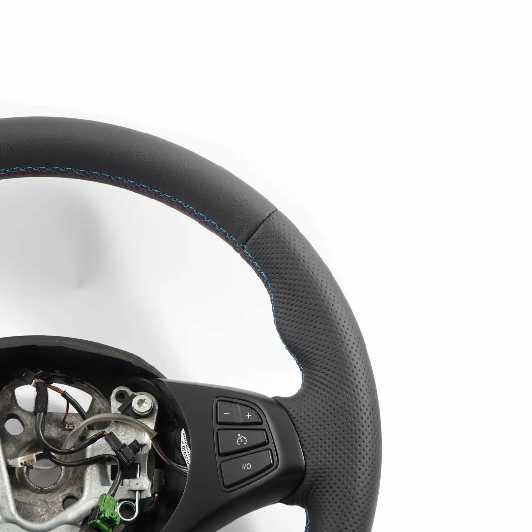 Nuova Pelle Nera M-Sport Volante M-tricolori fili per BMW X3 Serie E83 con numero di parte 3448451 BMW X3 Serie E83 Nuova Pelle Nera M-Sport Volante M-tricolori fili - SKU 3448451-1 - Numero di parte 3448451