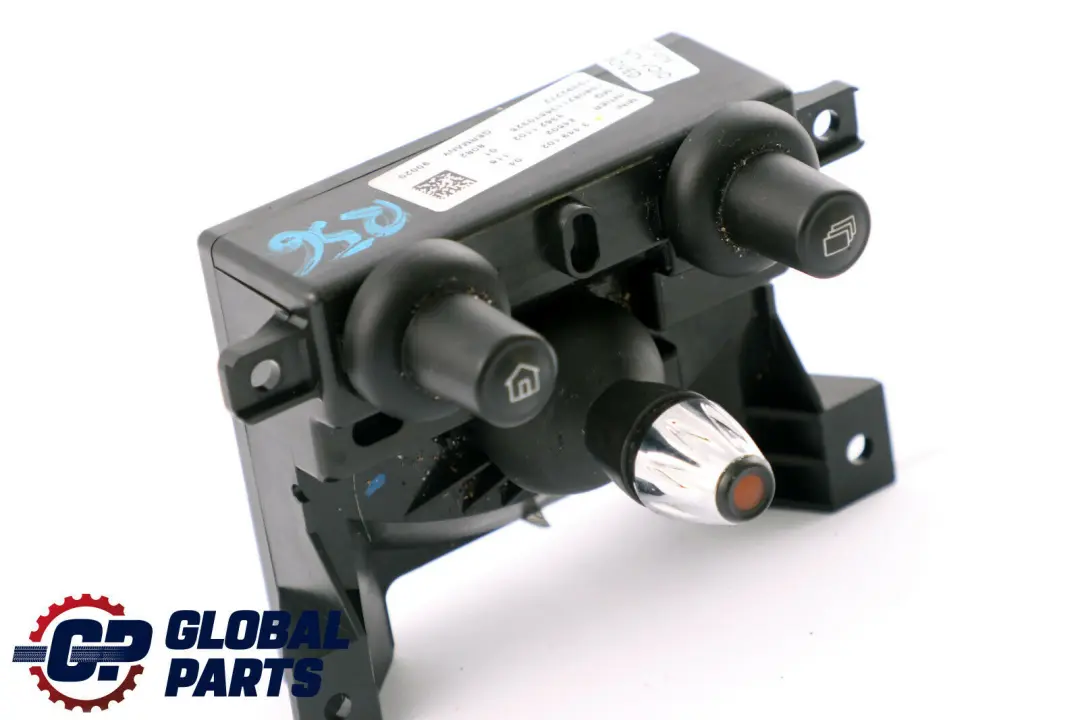 Navigatore satellitare Pulsante interruttore per Mini Cooper R55 R56 R57 con numero di parte 3449102 Mini Cooper R55 R56 R57 Navigatore satellitare Pulsante interruttore - SKU 3449102 - Numero di parte 3449102