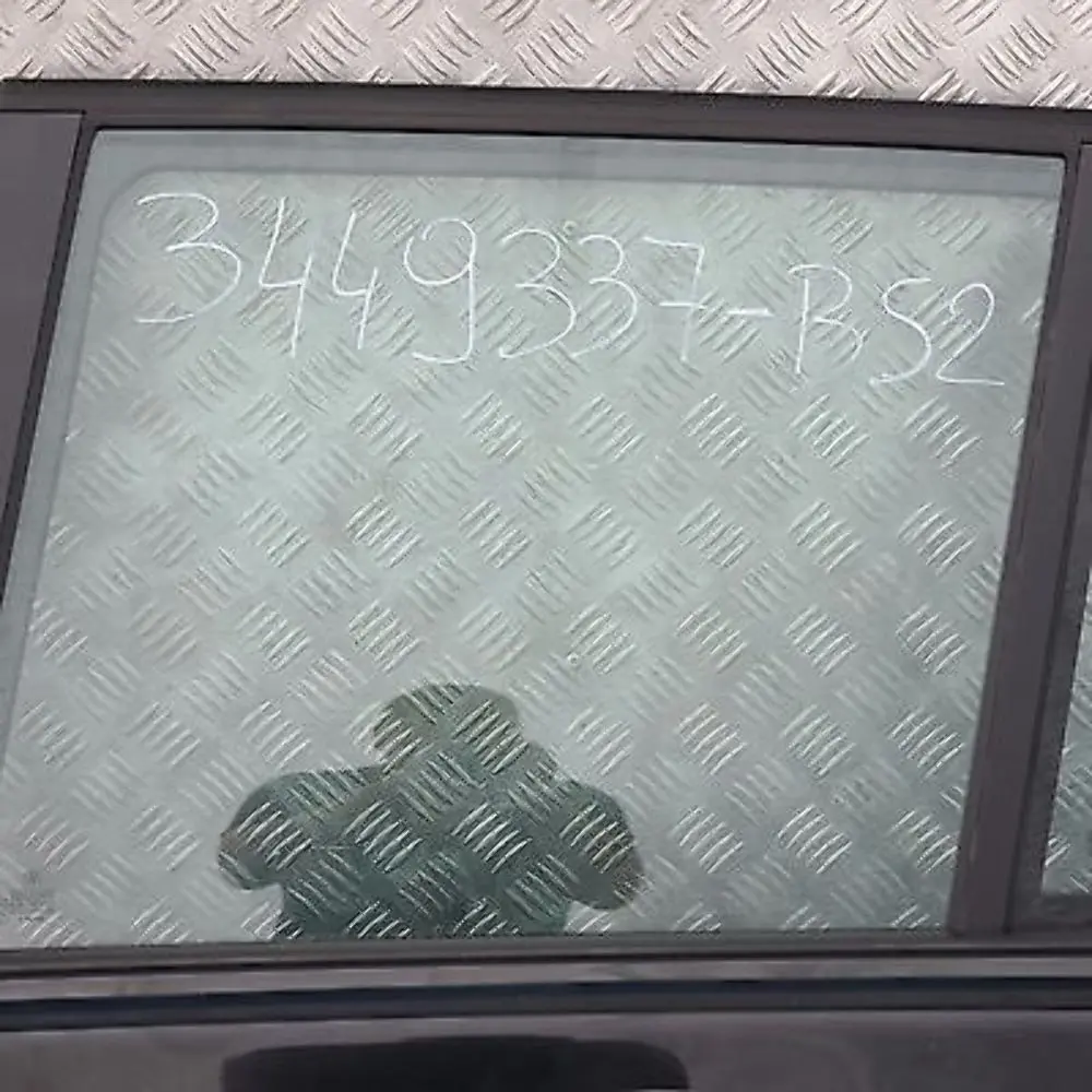 Cote Conducteur Porte Arriere Gauche Noir Sapphire Metallique - 475 pour BMW X3 E83 à propos du numéro de pièce 3449337 BMW X3 E83 Cote Conducteur Porte Arriere Gauche Noir Sapphire Metallique - 475 - SKU 3449337-BS2 - Numéro de pièce 3449337