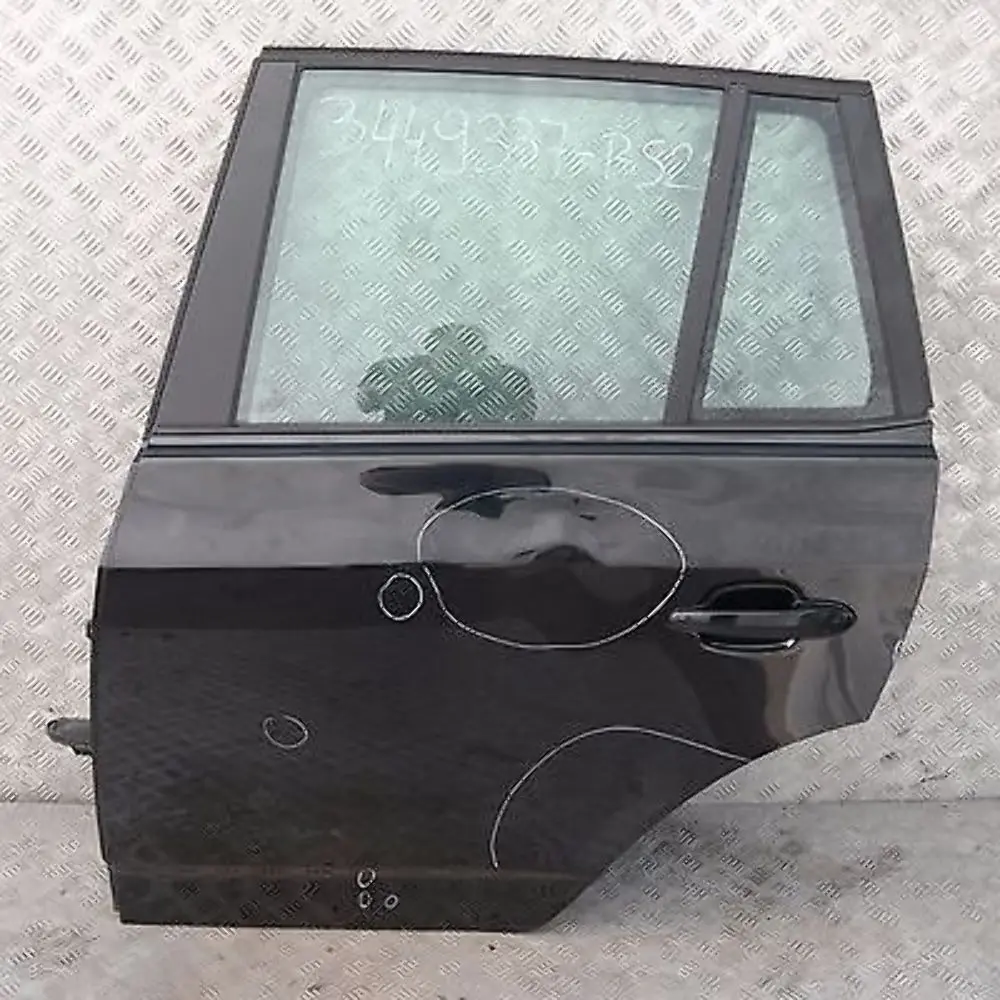 Puerta Trasera Izquierda Negro Zafiro Metalizado - 475 para BMW X3 E83 con número de pieza 3449337 BMW X3 E83 Puerta Trasera Izquierda Negro Zafiro Metalizado - 475 - SKU 3449337-BS2 - Número de pieza 3449337