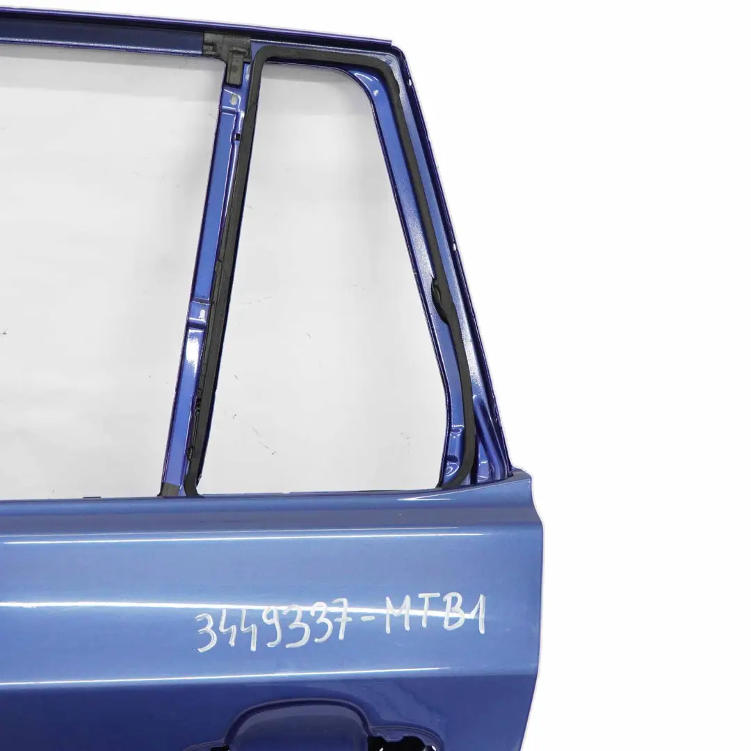 Porta posteriore sinistra N/S Montegoblau Montego Blue Metallic - A51 per BMW X3 E83 con numero di parte 3449337 BMW X3 E83 Porta posteriore sinistra N/S Montegoblau Montego Blue Metallic - A51 - SKU 3449337-MTB1 - Numero di parte 3449337