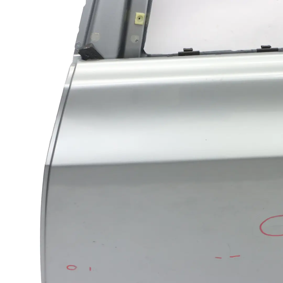 Puerta Trasera Izquierda Silbergrau Gris Plata Metalizado - A08 para BMW X3 E83 con número de pieza 3449337 BMW X3 E83 Puerta Trasera Izquierda Silbergrau Gris Plata Metalizado - A08 - SKU 3449337-SBG1 - Número de pieza 3449337