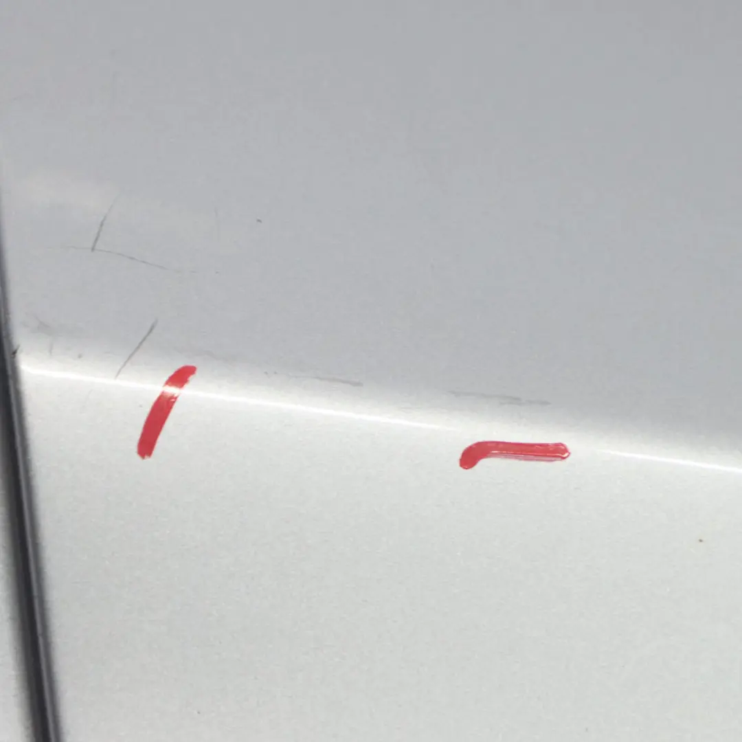 Puerta Trasera Derecha Silbergrau Gris Plata Metalizado - A08 para BMW X3 E83 con número de pieza 3449338 BMW X3 E83 Puerta Trasera Derecha Silbergrau Gris Plata Metalizado - A08 - SKU 3449338-SBG - Número de pieza 3449338