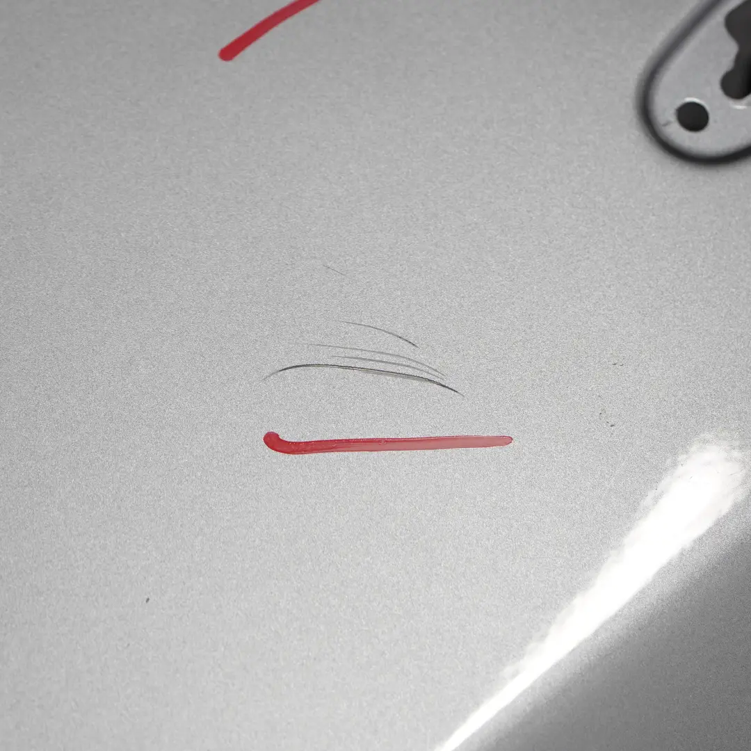 Porta posteriore destra Spacegrau Grigio Spazio Metallizzato - A52 per BMW X3 E83 con numero di parte 3449338 BMW X3 E83 Porta posteriore destra Spacegrau Grigio Spazio Metallizzato - A52 - SKU 3449338-SCG - Numero di parte 3449338