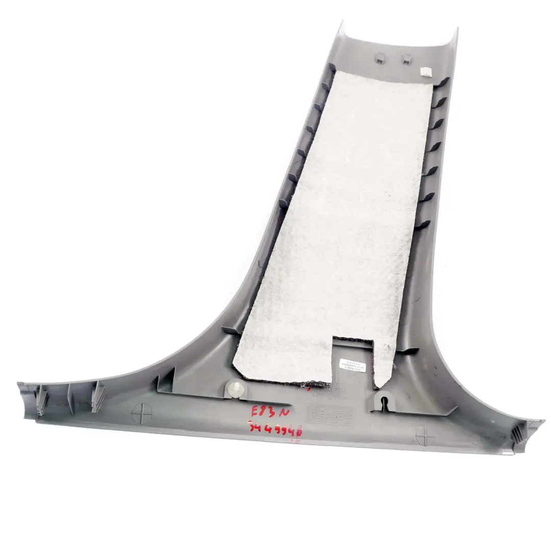 Tapa Columna B Panel Embellecedor Inferior Izquierda Gris 3330529 para BMW E83 LCI con número de pieza 3449945 BMW E83 LCI Tapa Columna B Panel Embellecedor Inferior Izquierda Gris 3330529 - SKU 3449945 - Número de pieza 3449945