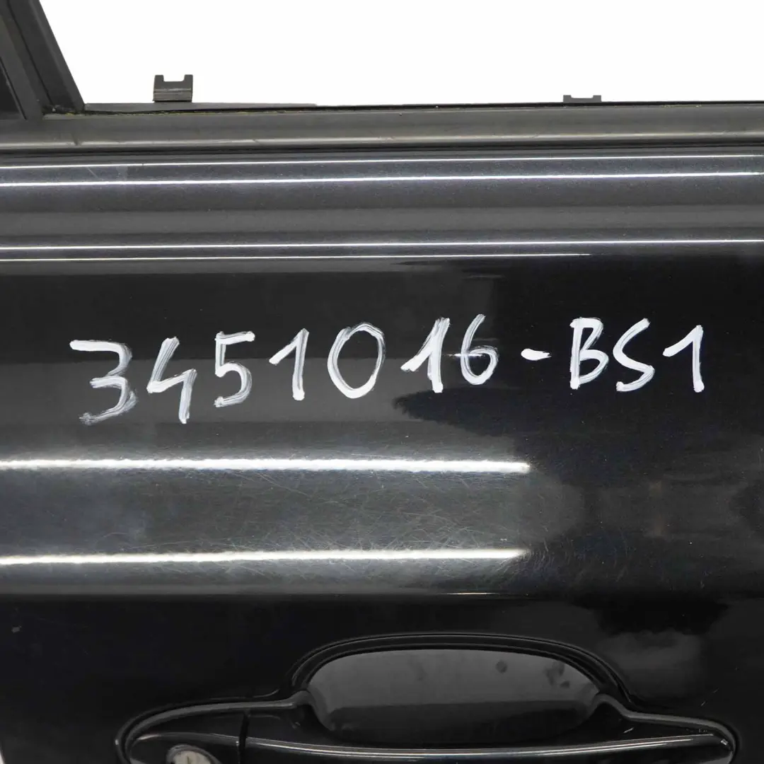 Porta anteriore destra Nero Zaffiro Metallizzato - 475 per BMW X3 E83 con numero di parte 3451016 BMW X3 E83 Porta anteriore destra Nero Zaffiro Metallizzato - 475 - SKU 3451016-BS1 - Numero di parte 3451016