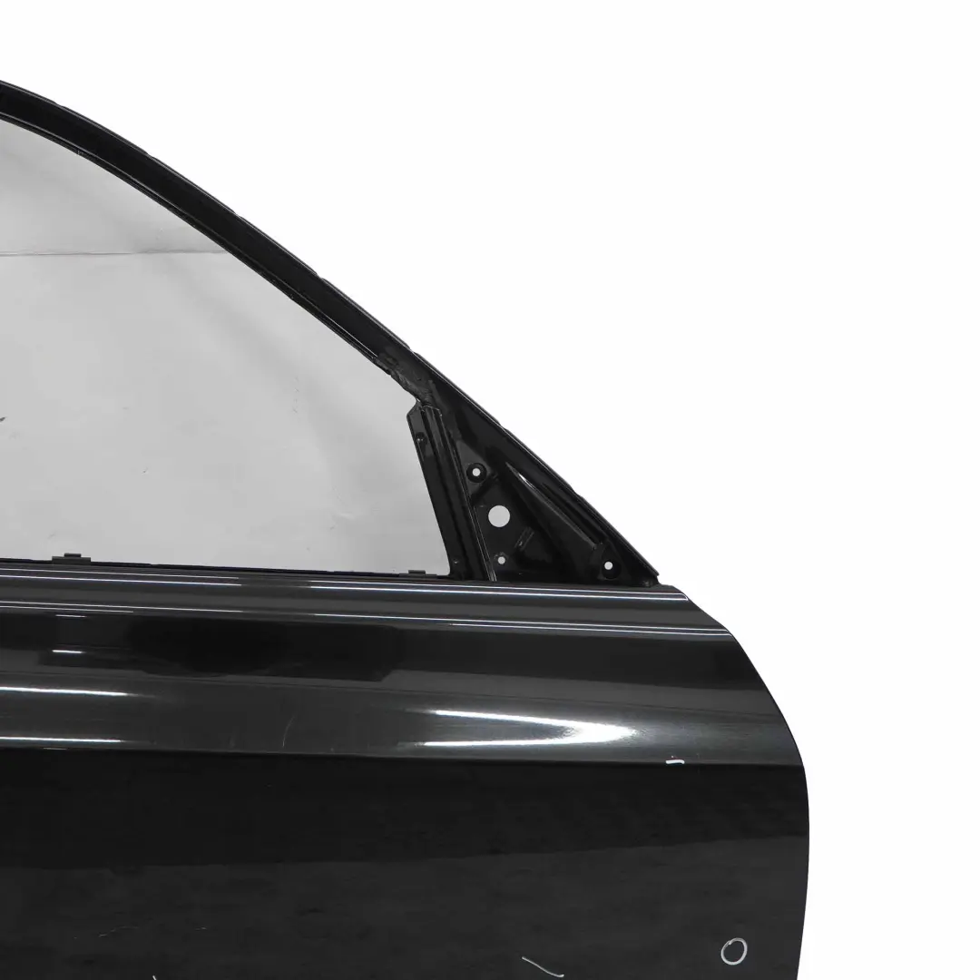 Porta anteriore destra Nero Zaffiro Metallizzato - 475 per BMW X3 E83 con numero di parte 3451016 BMW X3 E83 Porta anteriore destra Nero Zaffiro Metallizzato - 475 - SKU 3451016-BS2 - Numero di parte 3451016