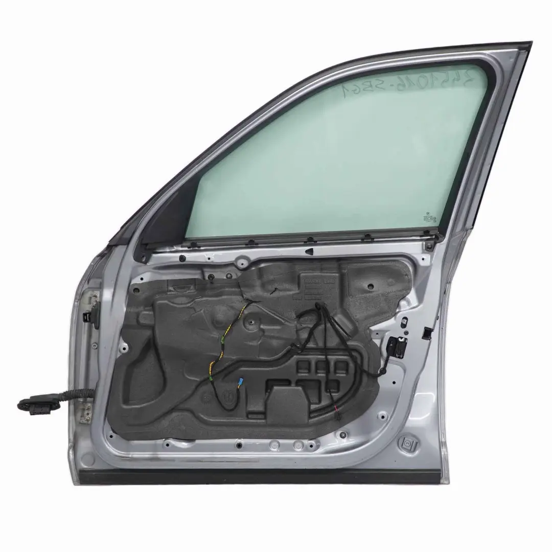 Porta Anteriore Destra Silbergrau Grigio Argento Metallizzato - A08 per BMW X3 E83 con numero di parte 3451016 BMW X3 E83 Porta Anteriore Destra Silbergrau Grigio Argento Metallizzato - A08 - SKU 3451016-SBG1 - Numero di parte 3451016