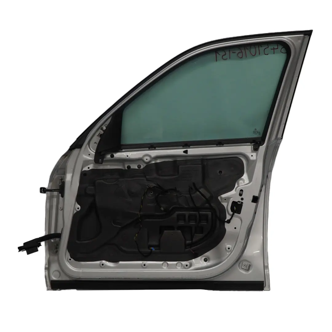 Door Front Right O/S BMW X3 E83 Titansilber Titan Silver Metallic - 354 to with Part number 3451016 Door Front Right O/S BMW X3 E83 Titansilber Titan Silver Metallic - 354 - SKU 3451016-TS1 - Part number 3451016