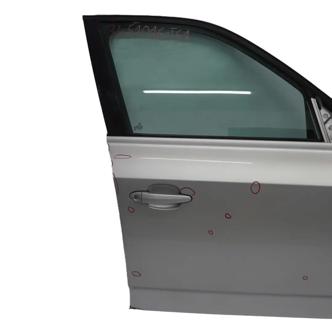 Tür Vorne Rechts Titansilber Titan Silber Metallic - 354 für BMW X3 E83 mit Teilenummer 3451016 BMW X3 E83 Tür Vorne Rechts Titansilber Titan Silber Metallic - 354 - SKU 3451016-TS1 - Teilenummer 3451016