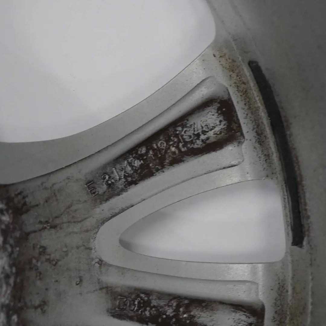 Alloy Wheel Rim 17" V-spoke 279 8J ET:46 to BMW X3 E83 Silver with Part number 3451879 BMW X3 E83 Silver Alloy Wheel Rim 17" V-spoke 279 8J ET:46 - SKU 3451879-3 - Part number 3451879