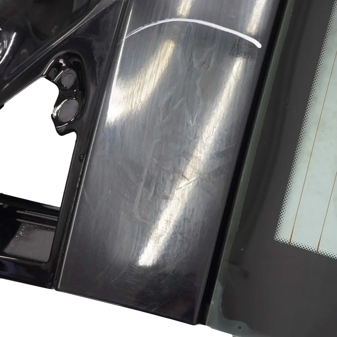 Klapa Bagażnika Tył Schwarz 2 - 668 do BMW X3 E83 o numerze 3452197 BMW X3 E83 Klapa Bagażnika Tył Schwarz 2 - 668 - SKU 3452197-SCH1 - Numer Części 3452197