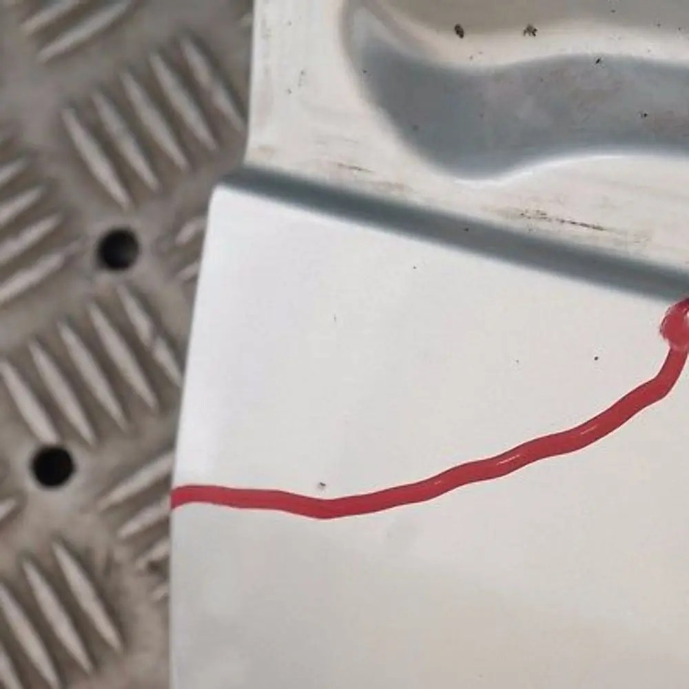 Klapa bagażnika tył titansilber 354 do BMW E83 X3 o numerze 3452197 BMW E83 X3 Klapa bagażnika tył titansilber 354 - SKU 3452197-TS2 - Numer Części 3452197