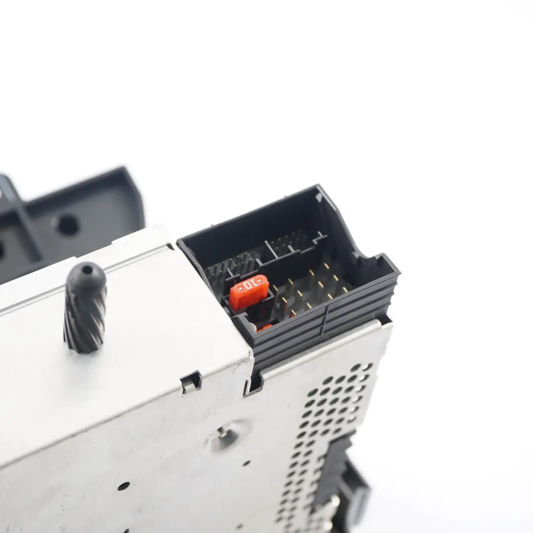 Radio Boost CD pour Mini Cooper One R55 R56 R57 à propos du numéro de pièce 3452681 Mini Cooper One R55 R56 R57 Radio Boost CD - SKU 3452681-1 - Numéro de pièce 3452681