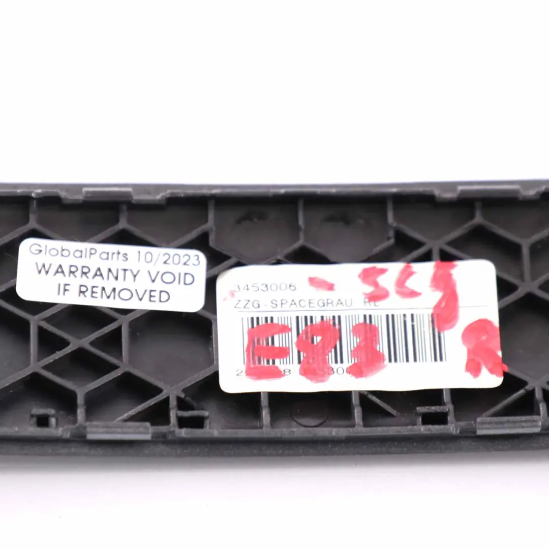 Embellecedor puerta Tirador interior derecho Gris espacial para BMW X3 E83 LCI con número de pieza 3453006 BMW X3 E83 LCI Embellecedor puerta Tirador interior derecho Gris espacial - SKU 3453006 - Número de pieza 3453006