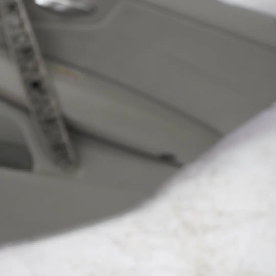 BMW X3 E83 LCI Garniture de Porte Arriere Droite Cuir Nevada Gris - SKU 3453888-1 - Numéro de pièce 3453888