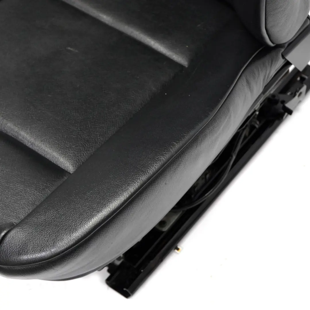 Front Seat BMW X3 E83 LCI Black Leather Nevada Right O/S to with Part number 3454257 Front Seat BMW X3 E83 LCI Black Leather Nevada Right O/S - SKU 3454257-1 - Part number 3454257