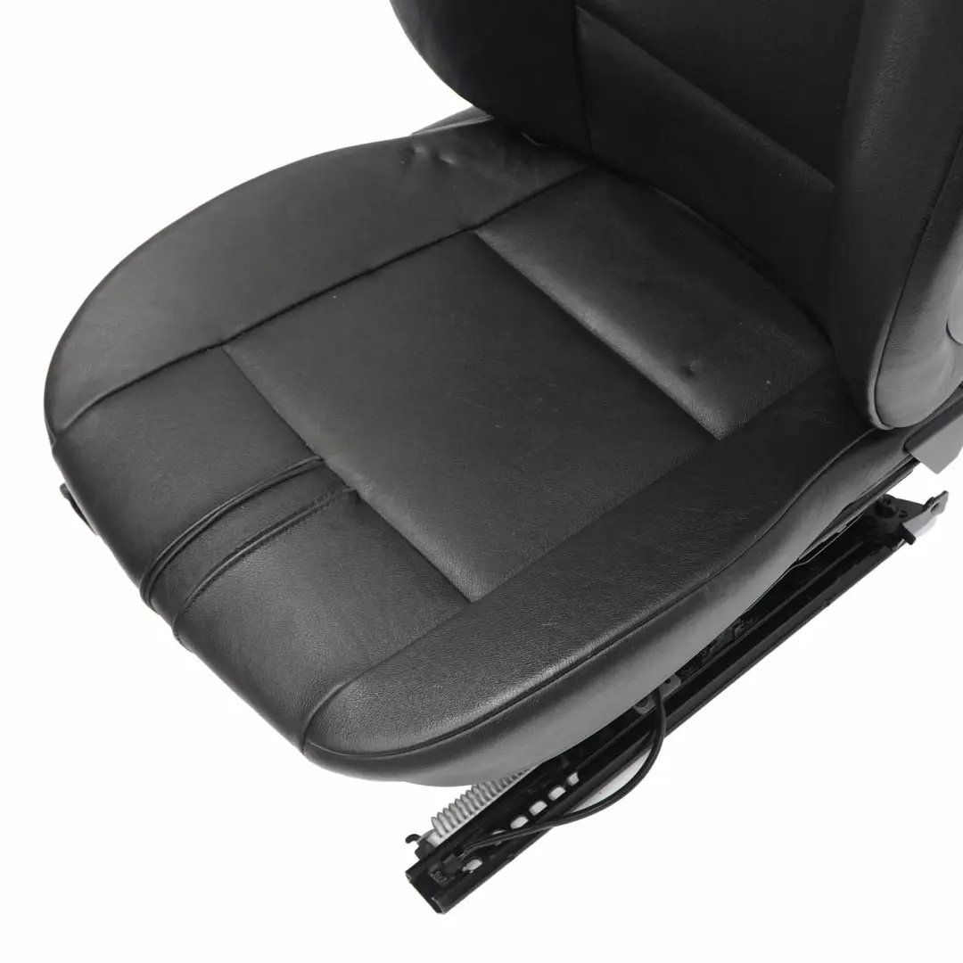 Fotel Prawy Przód Skóra Czarna do BMW X3 E83 LCI o numerze 3454312 BMW X3 E83 LCI Fotel Prawy Przód Skóra Czarna - SKU 3454312-4 - Numer Części 3454312