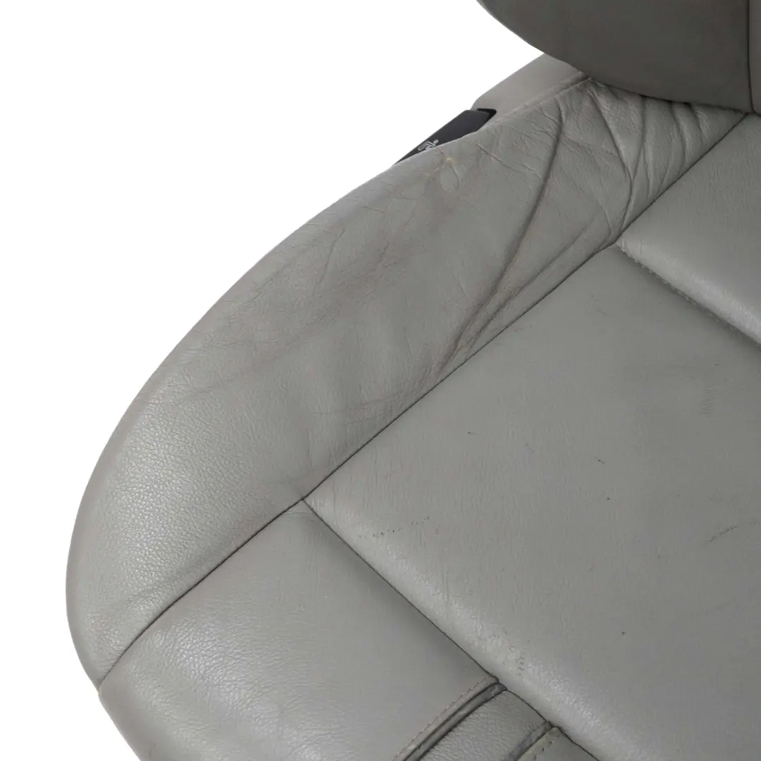 Interieur Isofix Avant Droit Gris Nevada pour BMW X3 E83 LCI à propos du numéro de pièce 3454313 BMW X3 E83 LCI Interieur Isofix Avant Droit Gris Nevada - SKU 3454313-1 - Numéro de pièce 3454313