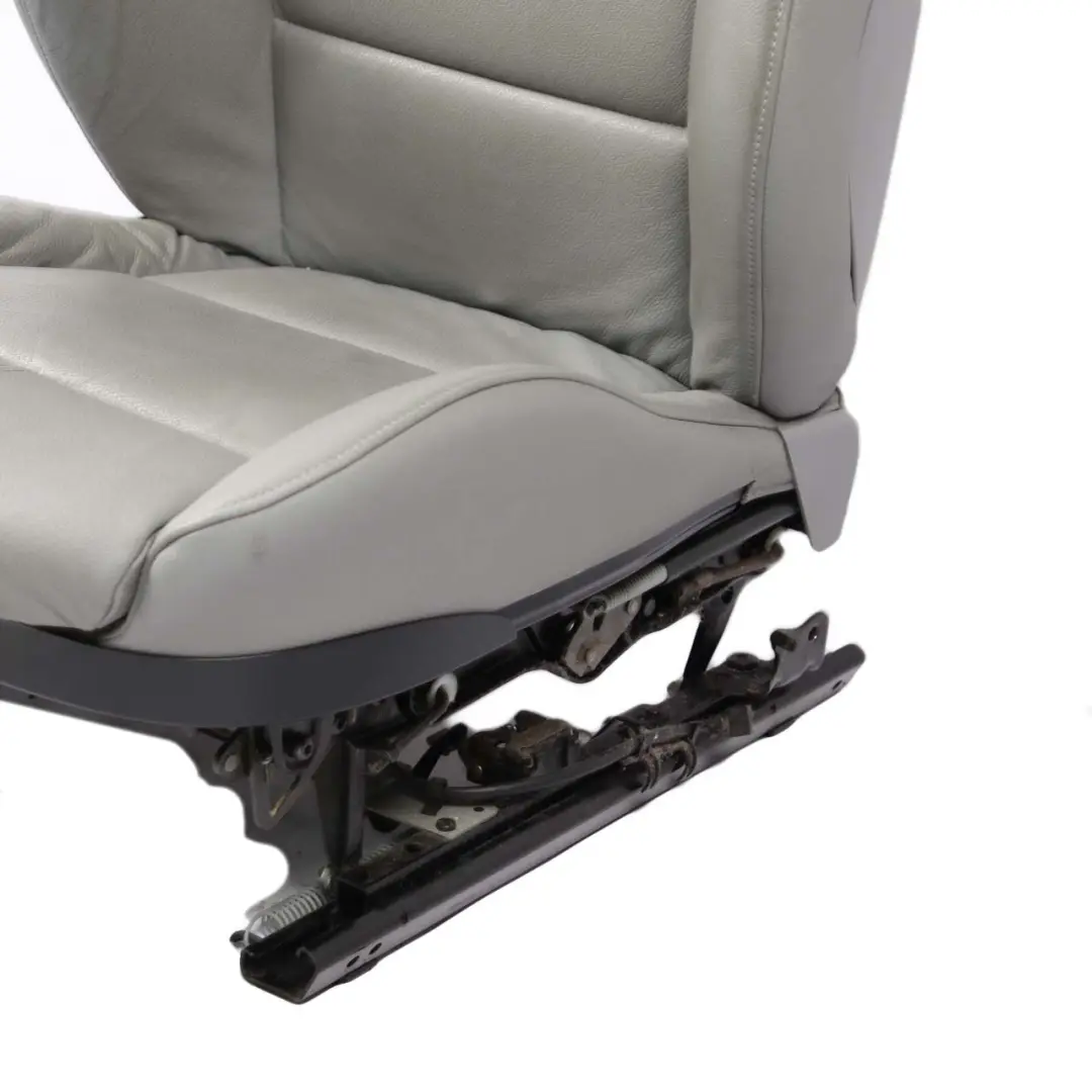 Front Seat BMW X3 E83 Sport Heated Right O/S Interior Leather Nevada Grey to with Part number 3454328 Front Seat BMW X3 E83 Sport Heated Right O/S Interior Leather Nevada Grey - SKU 3454328-2 - Part number 3454328