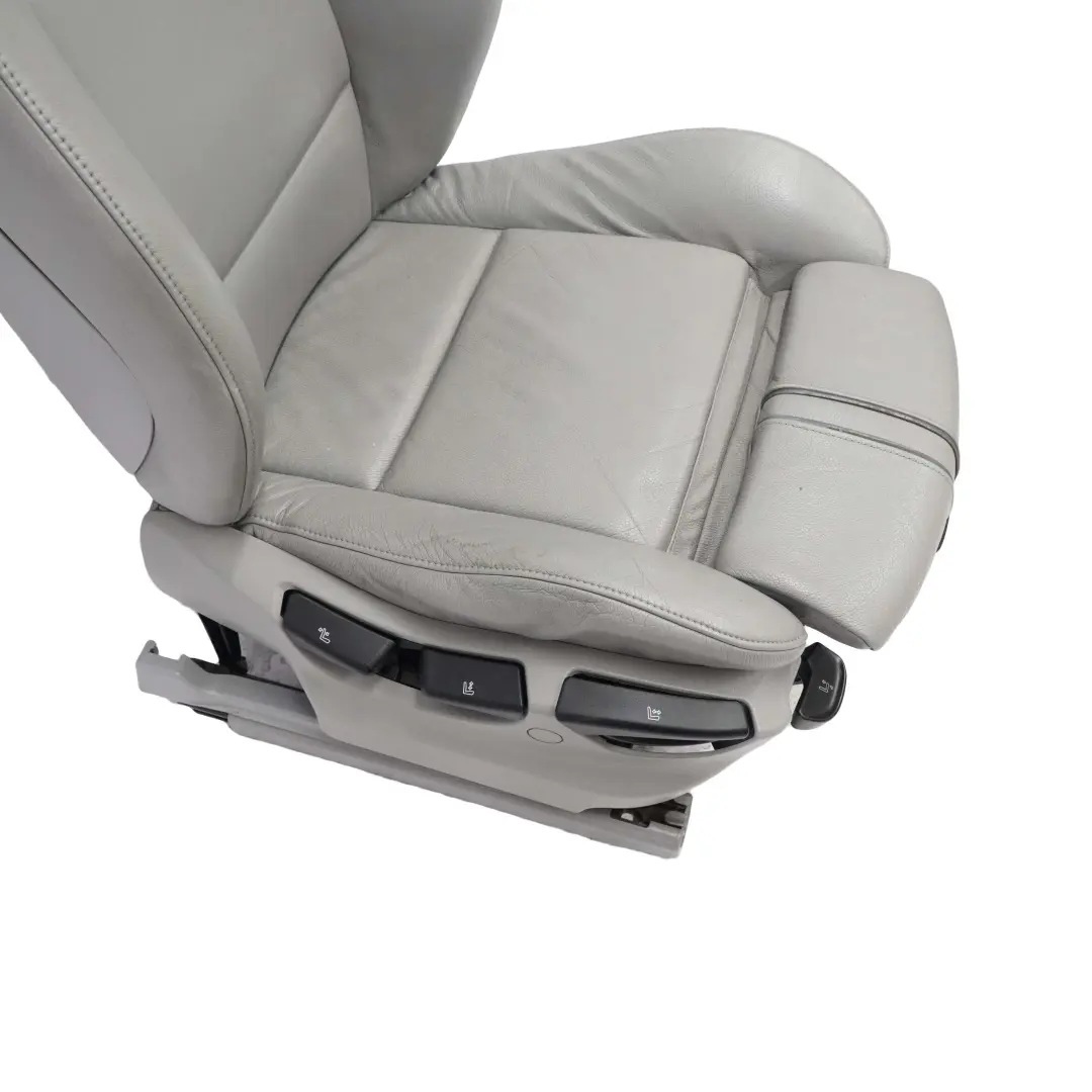 Reihe E83 Sport Sitz Vorne Rechts Interieur Leder Nevada Grau Grey für BMW X3 mit Teilenummer 3454328 BMW X3 Reihe E83 Sport Sitz Vorne Rechts Interieur Leder Nevada Grau Grey - SKU 3454328 - Teilenummer 3454328