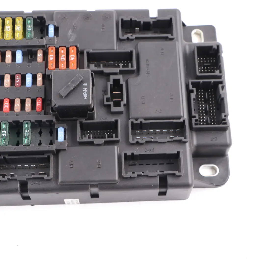 PL3 SPEG H4 Fuse Distribution Box Unit to Mini Cooper One R56 with Part number 3454352 Mini Cooper One R56 PL3 SPEG H4 Fuse Distribution Box Unit - SKU 3454352 - Part number 3454352