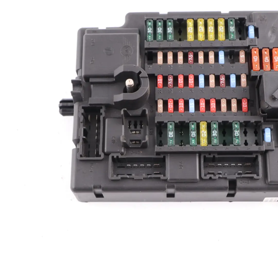 PL3 SPEG H4 Fuse Distribution Box Unit to Mini Cooper One R56 with Part number 3454352 Mini Cooper One R56 PL3 SPEG H4 Fuse Distribution Box Unit - SKU 3454352 - Part number 3454352