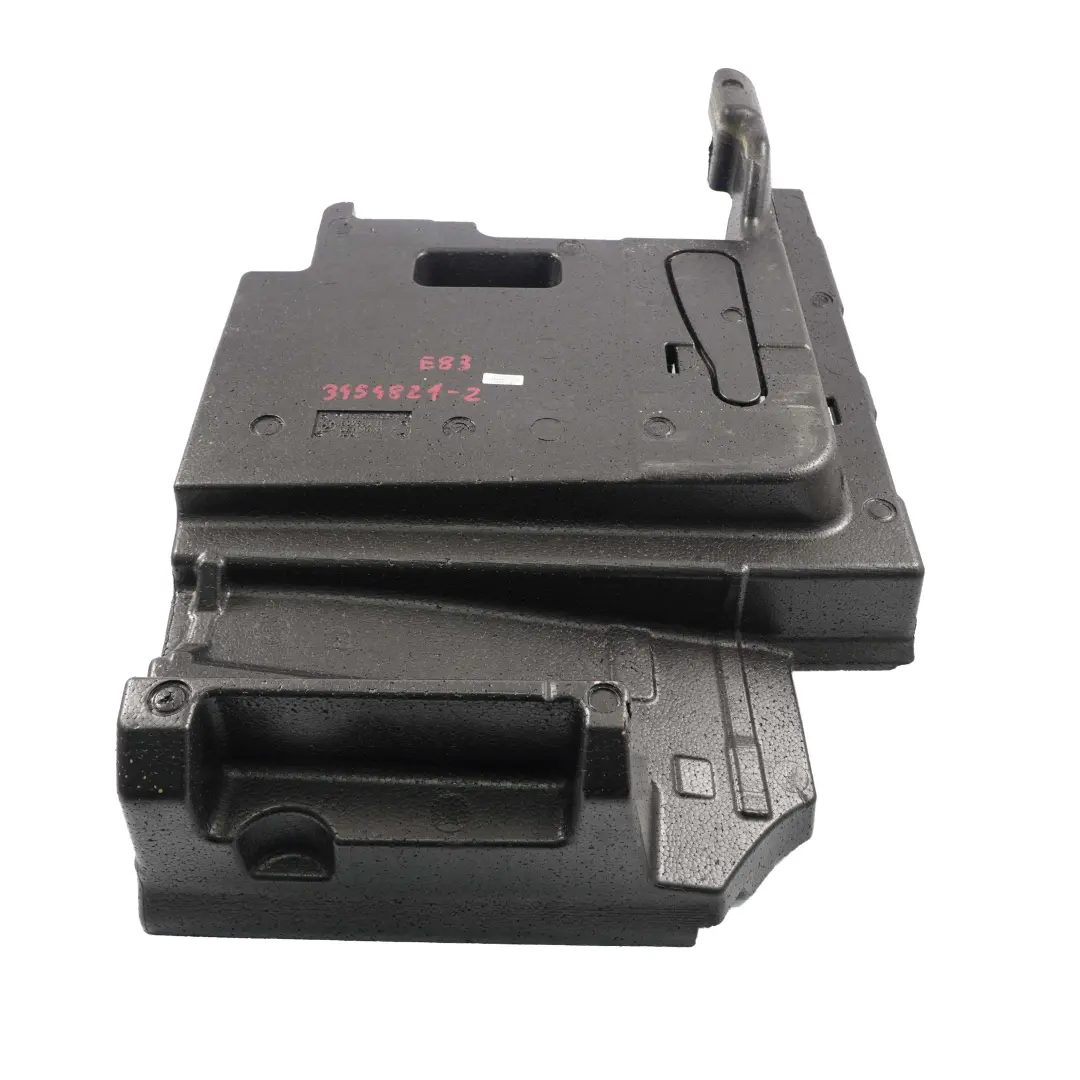 Bagagliaio Indentazione Sinistra Alloggiamento Vuoto 3451093 per BMW X3 E83 con numero di parte 3454821 BMW X3 E83 Bagagliaio Indentazione Sinistra Alloggiamento Vuoto 3451093 - SKU 3454821-2 - Numero di parte 3454821