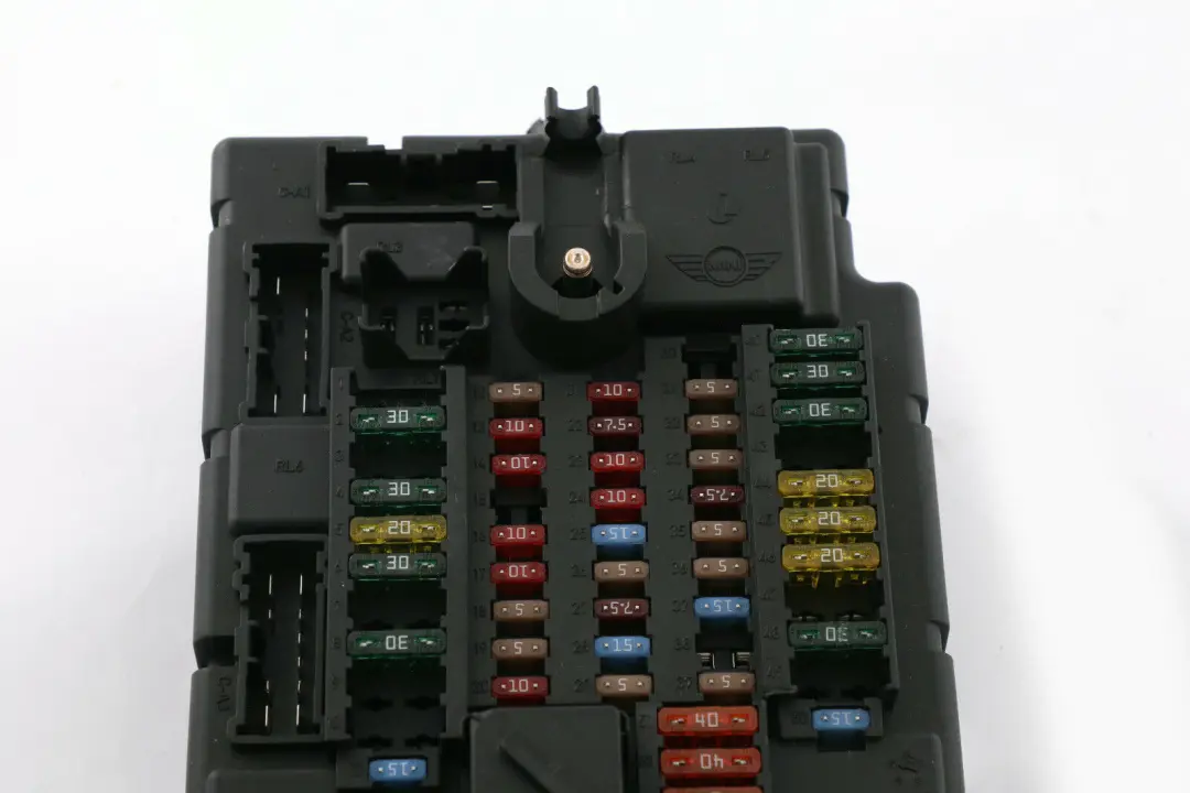 High SPEG Caja De distribucion De fusibles CC/CC H5 para Mini Cooper One R56 con número de pieza 3455236 Mini Cooper One R56 High SPEG Caja De distribucion De fusibles CC/CC H5 - SKU 3455236 - Número de pieza 3455236