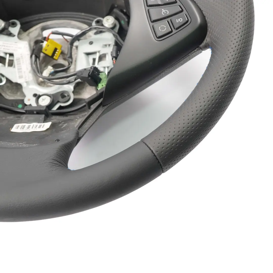 VolanteBMW E83 LCI NUEVO Cuero Negro M-tricolor Hilos para con número de pieza 3455481 VolanteBMW E83 LCI NUEVO Cuero Negro M-tricolor Hilos - SKU 3455481-3 - Número de pieza 3455481