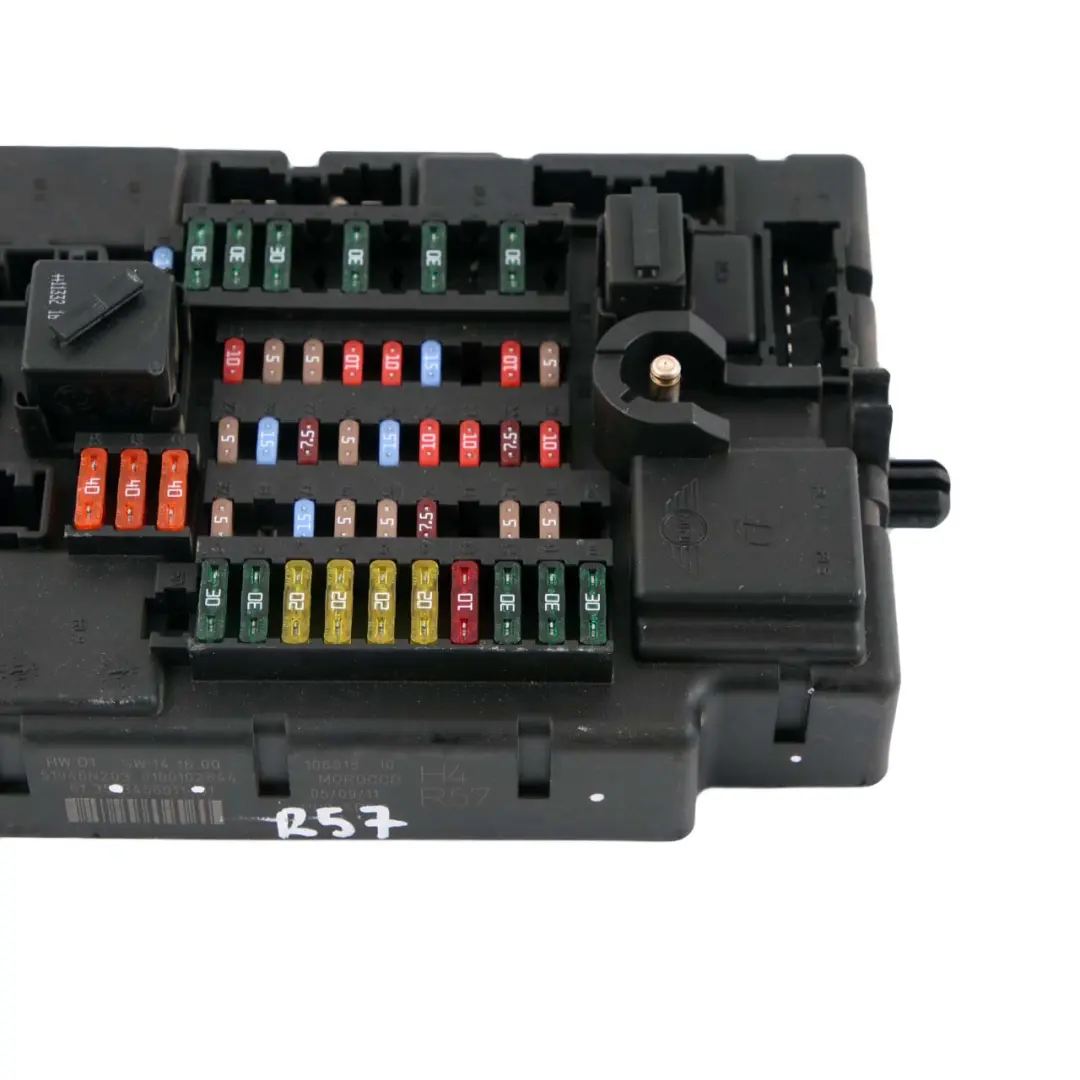 PL3 SPEG H4 Boîte de distribution de fusibles pour Mini Cooper R57 à propos du numéro de pièce 3456911 Mini Cooper R57 PL3 SPEG H4 Boîte de distribution de fusibles - SKU 3456911 - Numéro de pièce 3456911