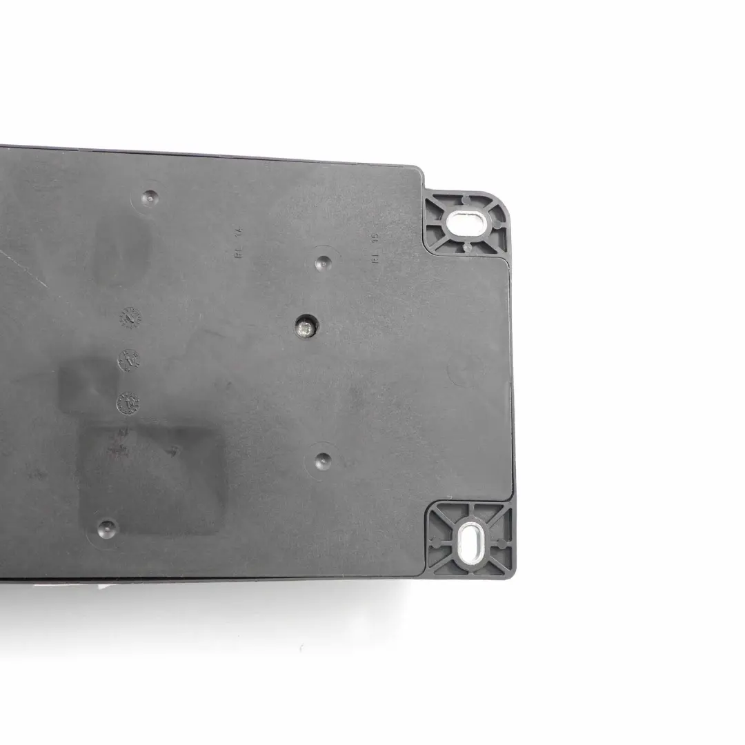 Sicherungs-Verteilerkasten PL3 SPEG H8 DC/DC für Mini Cooper R58 mit Teilenummer 3457168 Mini Cooper R58 Sicherungs-Verteilerkasten PL3 SPEG H8 DC/DC - SKU 3457168 - Teilenummer 3457168