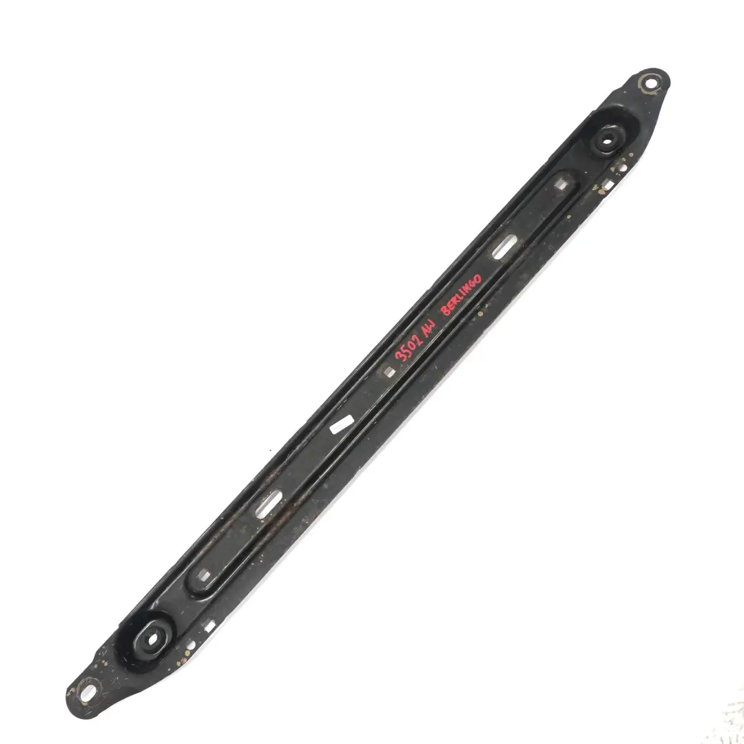  Barre d'écartement avant Citroen Berlingo Peugeot Partner Support - SKU 3502AW - Numéro de pièce 3502AW