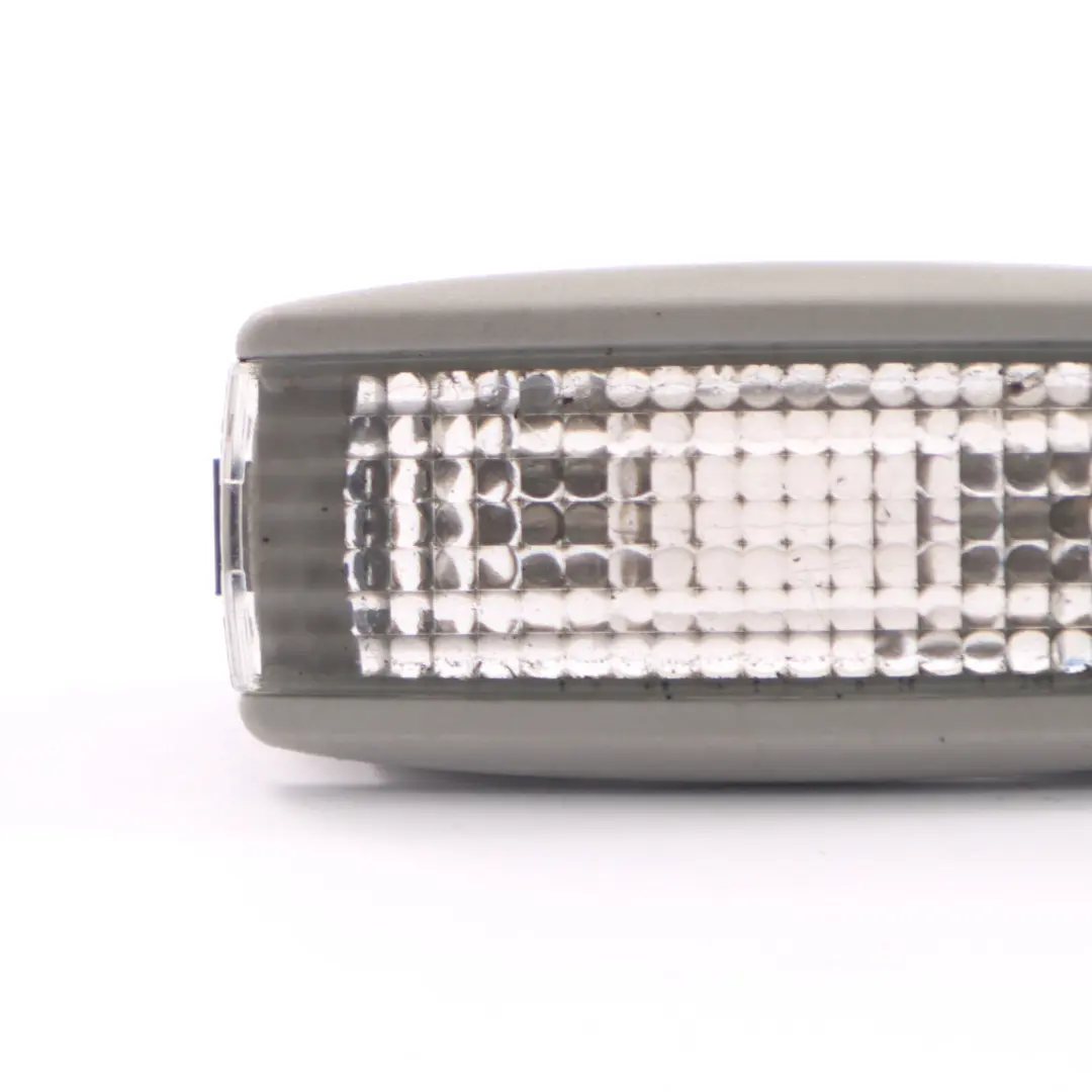 Interno Cabina Luce Lampada Parasole per VW Audi Golf 5 6 Audi A3 8P con numero di parte 380947113 VW Audi Golf 5 6 Audi A3 8P Interno Cabina Luce Lampada Parasole - SKU 380947113 - Numero di parte 380947113