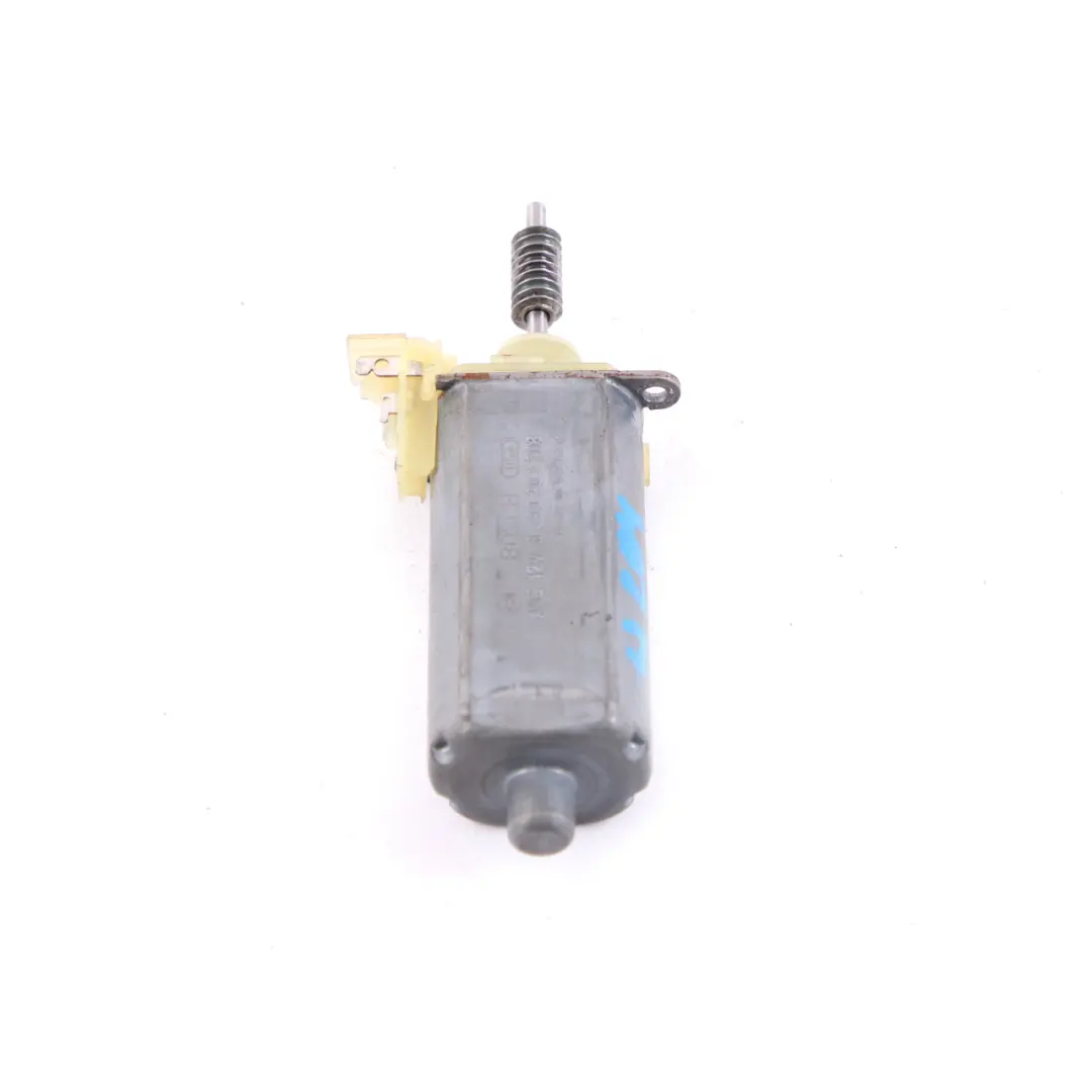Mercedes-Benz C W204 Front Left N/S Seat Adjuster Motor Actuator 0 to with Part number 0390203208 Mercedes-Benz C W204 Front Left N/S Seat Adjuster Motor Actuator 0 - SKU 390203208 - Part number 0390203208