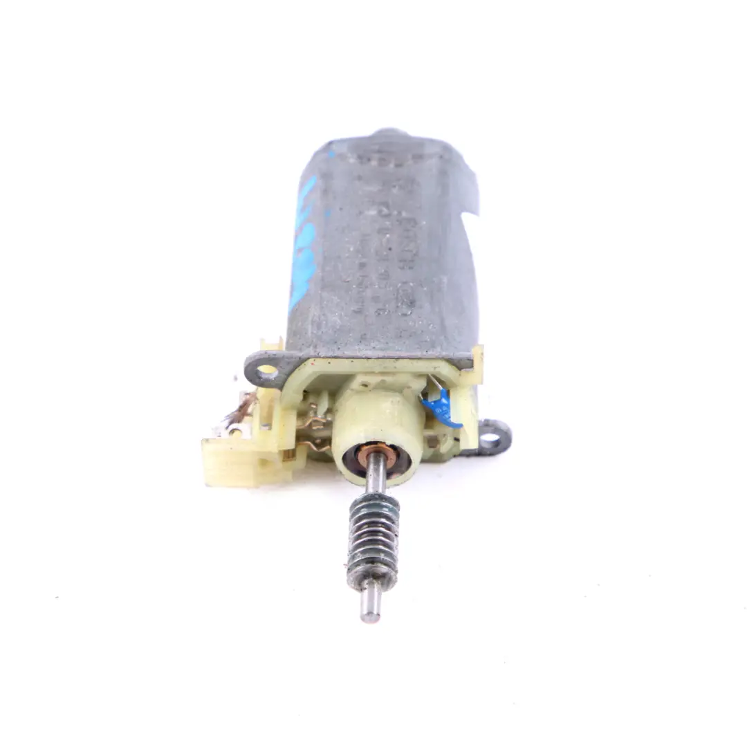Mercedes-Benz W204 W211 Front Right O/S Seat Adjuster Motor Actuator 0 to with Part number 0390203276 Mercedes-Benz W204 W211 Front Right O/S Seat Adjuster Motor Actuator 0 - SKU 390203276 - Part number 0390203276