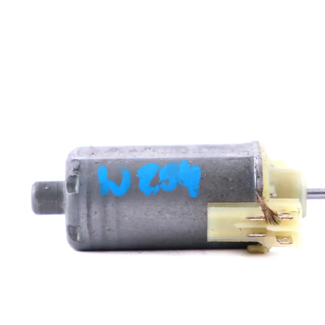Mercedes-Benz W204 W211 Front Right O/S Seat Adjuster Motor Actuator 0 to with Part number 0390203276 Mercedes-Benz W204 W211 Front Right O/S Seat Adjuster Motor Actuator 0 - SKU 390203276 - Part number 0390203276
