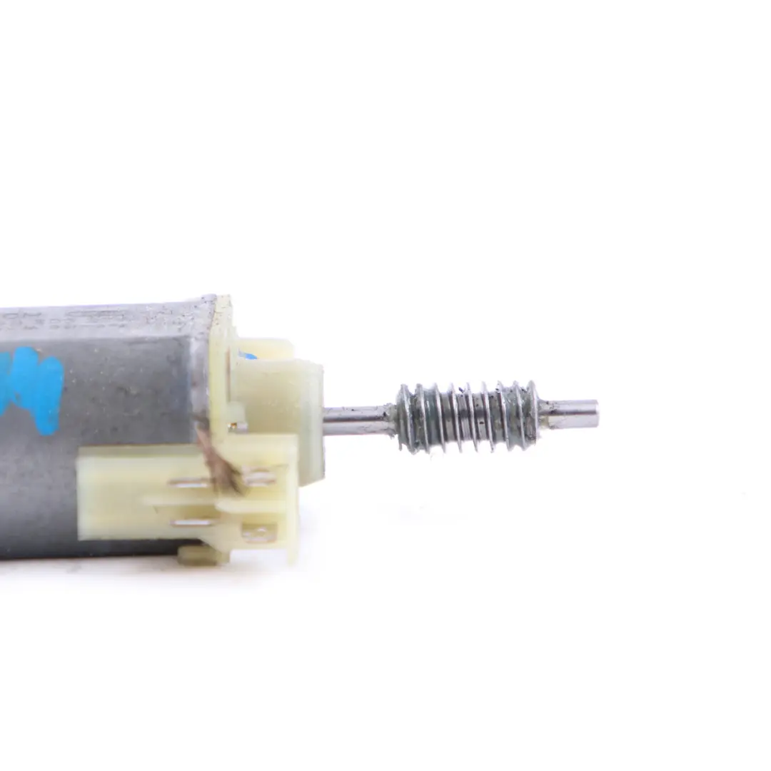 Mercedes-Benz W204 W211 Front Right O/S Seat Adjuster Motor Actuator 0 to with Part number 0390203276 Mercedes-Benz W204 W211 Front Right O/S Seat Adjuster Motor Actuator 0 - SKU 390203276 - Part number 0390203276