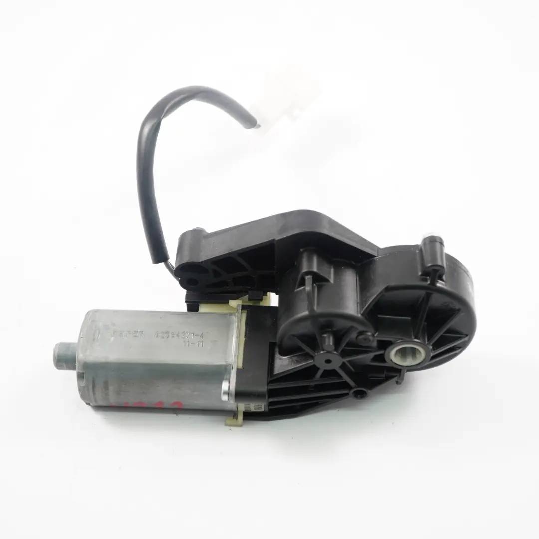 Stellmotor Sitzverstellung Vorne Rechts 0 für Mercedes W204 mit Teilenummer 0390203367 Mercedes W204 Stellmotor Sitzverstellung Vorne Rechts 0 - SKU 390203367 - Teilenummer 0390203367