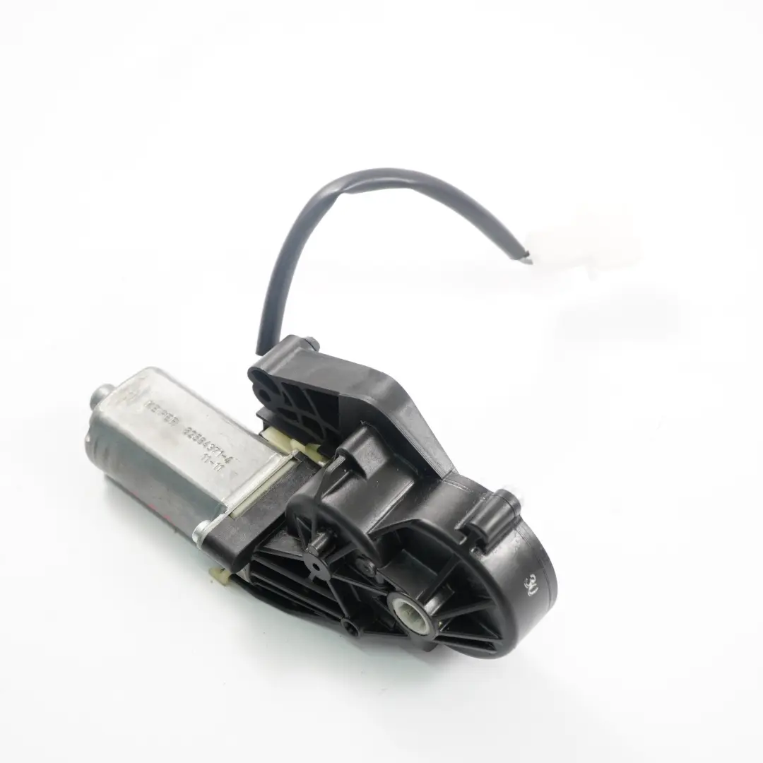 Mercedes W204 Motor Del Asiento Delantero Derecho Motor Actuador 0 - SKU 390203367 - Número de pieza 0390203367