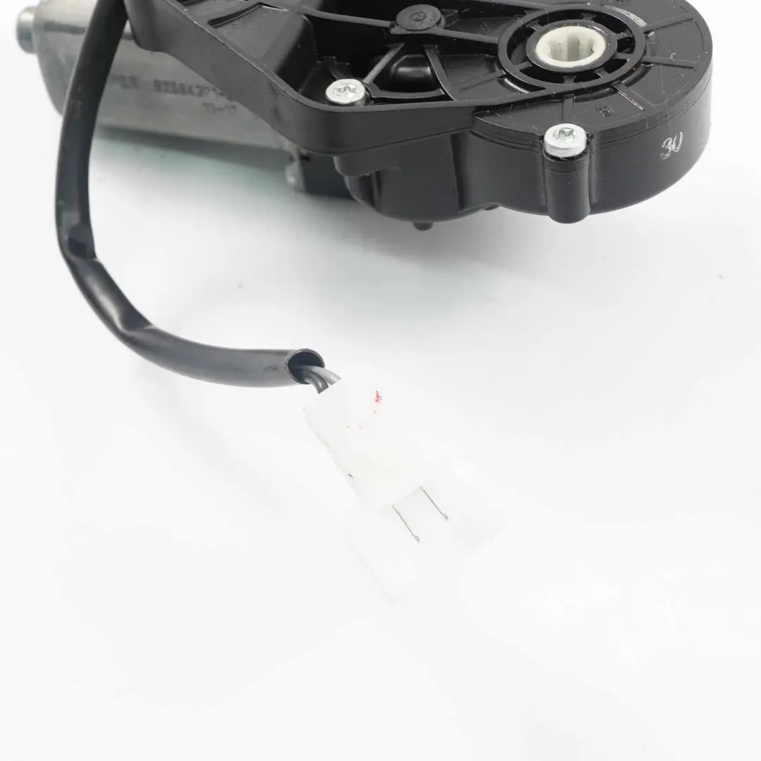 Mercedes W204 Motor Del Asiento Delantero Derecho Motor Actuador 0 - SKU 390203367 - Número de pieza 0390203367
