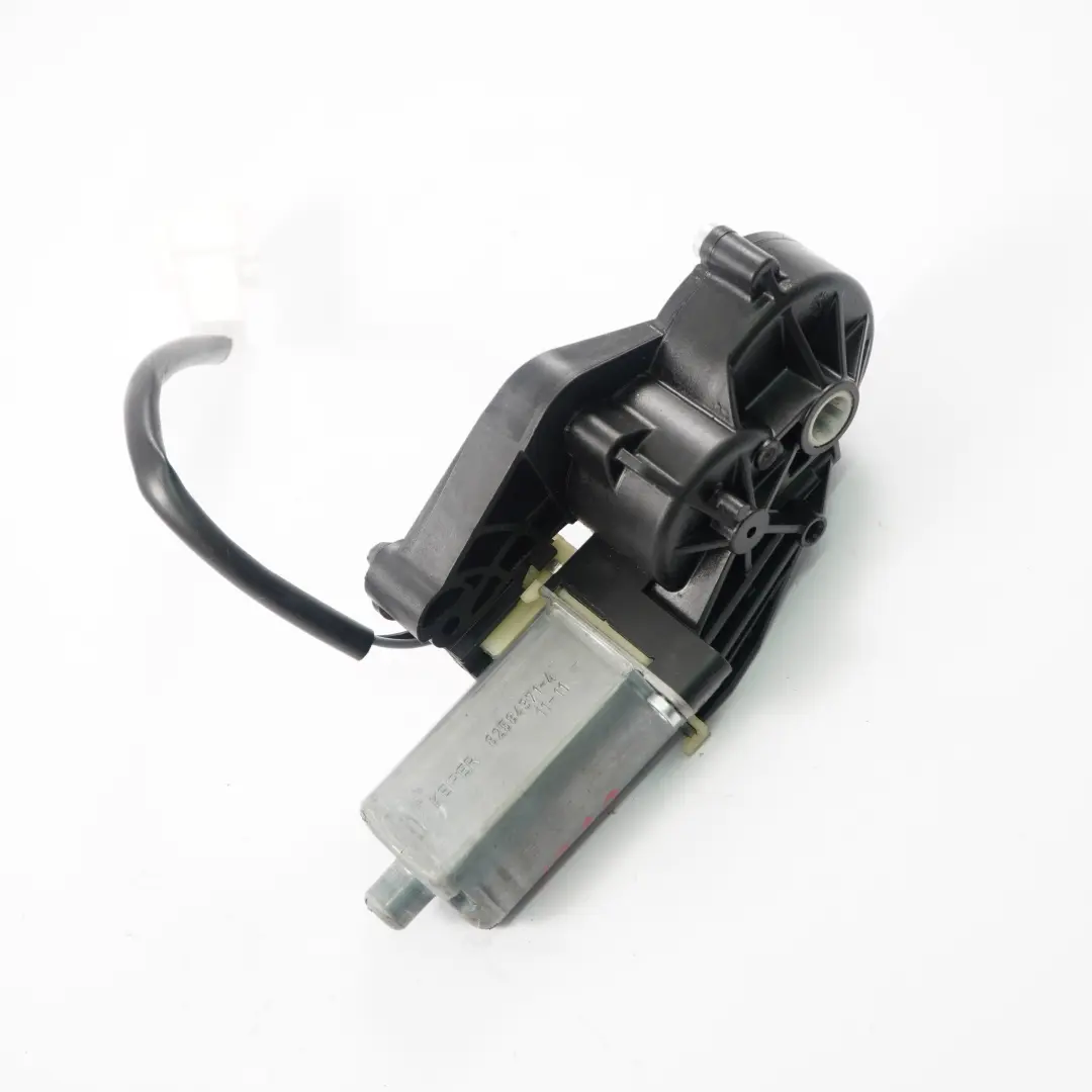 Mercedes W204 Motore Sedile Anteriore Regolatore Motore Attuatore 0 - SKU 390203367 - Numero di parte 0390203367