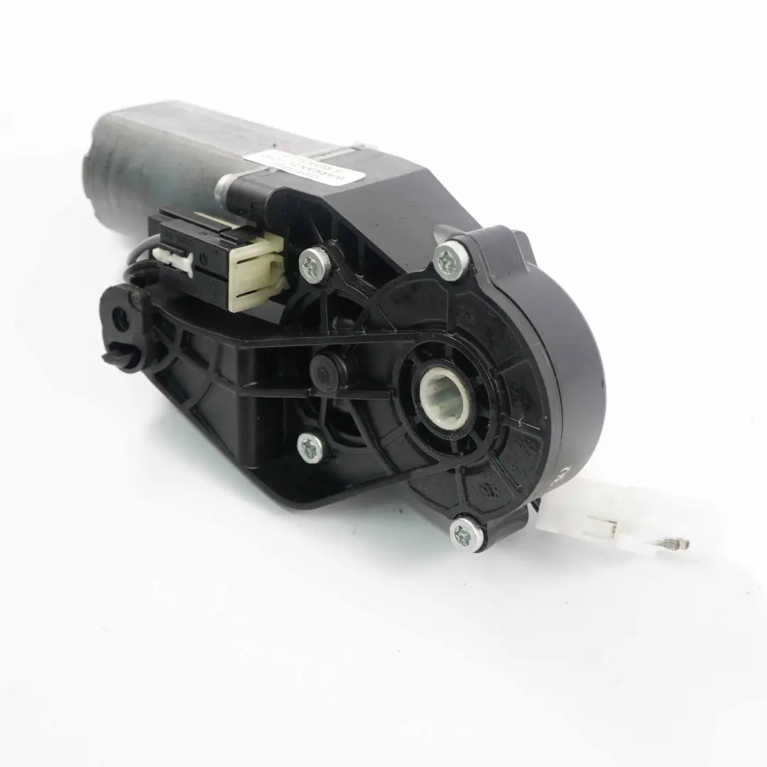 Mercedes W204 Moteur Siège Avant Droit - Actionneur Moteur Réglage 0 - SKU 390203367 - Numéro de pièce 0390203367