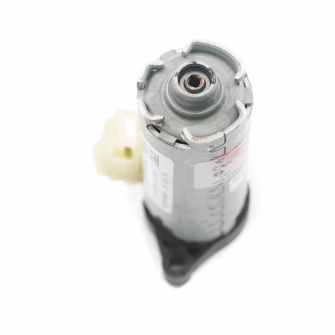 BMW F20 F30 Motor asiento delantero derecho Ajuste altura Drive 0 - SKU 390204142 - Número de pieza 0390204142