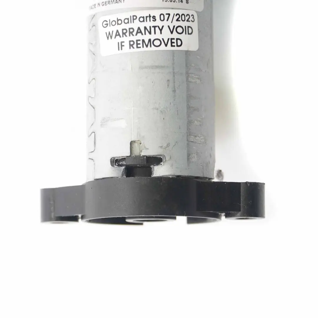 Motore Sedile Anteriore Destro Regolazione Azionamento 0 per BMW F20 F30 con numero di parte 0390204142 BMW F20 F30 Motore Sedile Anteriore Destro Regolazione Azionamento 0 - SKU 390204142 - Numero di parte 0390204142