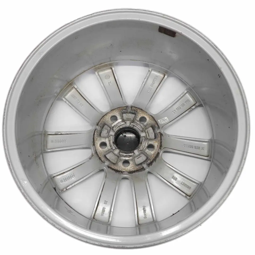 Silberne Leichtmetallfelge 17" ET:47 7,5J für VW Volkswagen Passat B7 mit Teilenummer 3AA601025AD VW Volkswagen Passat B7 Silberne Leichtmetallfelge 17" ET:47 7,5J - SKU 3AA601025AD-2 - Teilenummer 3AA601025AD