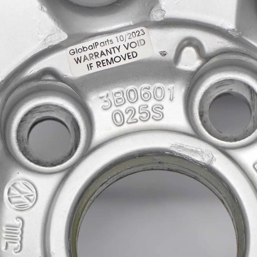 Alloy Rim 15" ET:37 7J to VW Volkswagen Passat B5 Silver Wheel with Part number 3B0601025S VW Volkswagen Passat B5 Silver Wheel Alloy Rim 15" ET:37 7J - SKU 3B0601025S-1 - Part number 3B0601025S