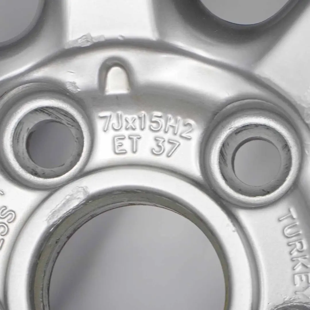 Alloy Rim 15" ET:37 7J to VW Volkswagen Passat B5 Silver Wheel with Part number 3B0601025S VW Volkswagen Passat B5 Silver Wheel Alloy Rim 15" ET:37 7J - SKU 3B0601025S-1 - Part number 3B0601025S