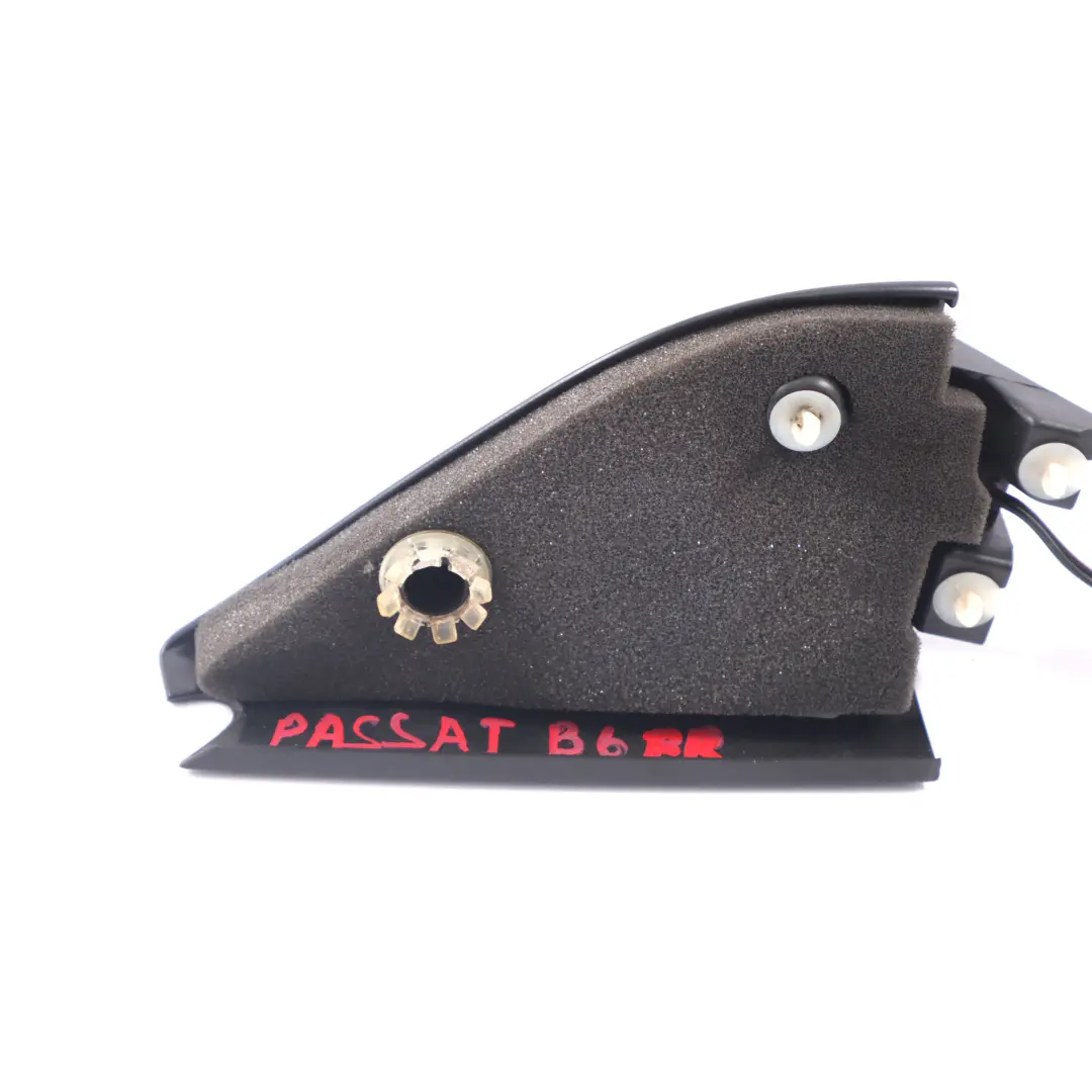 Tweeter Altoparlante Triangolo Copertura Anteriore Destro per VW Passat B6 con numero di parte 3C0035411 VW Passat B6 Tweeter Altoparlante Triangolo Copertura Anteriore Destro - SKU 3C0035411 - Numero di parte 3C0035411